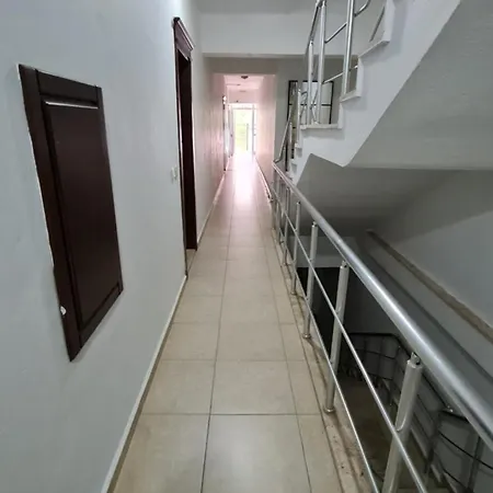 Bonito House 2 *