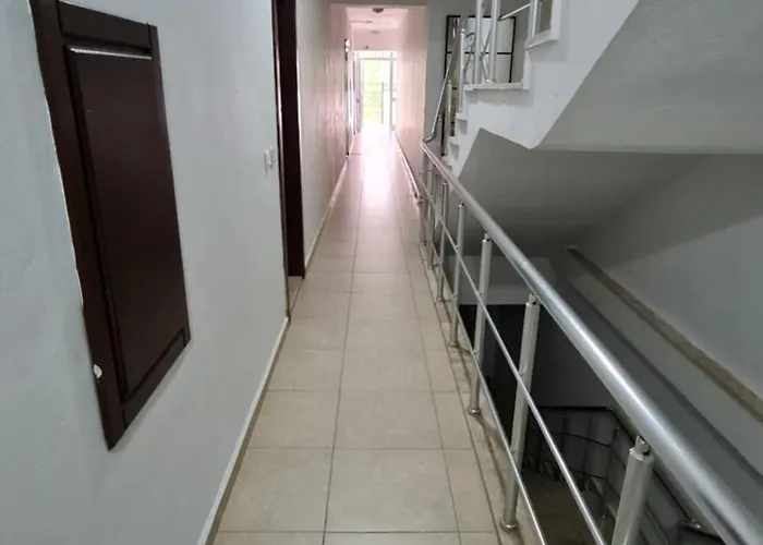 Bonito House 2 *