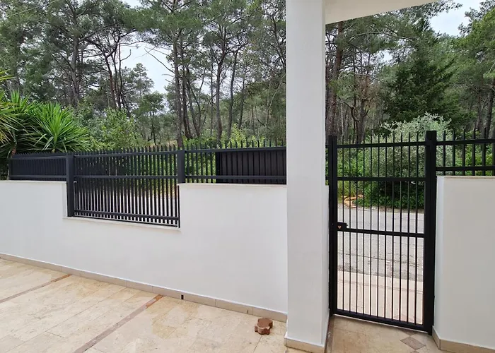 Bonito House 2 アパート